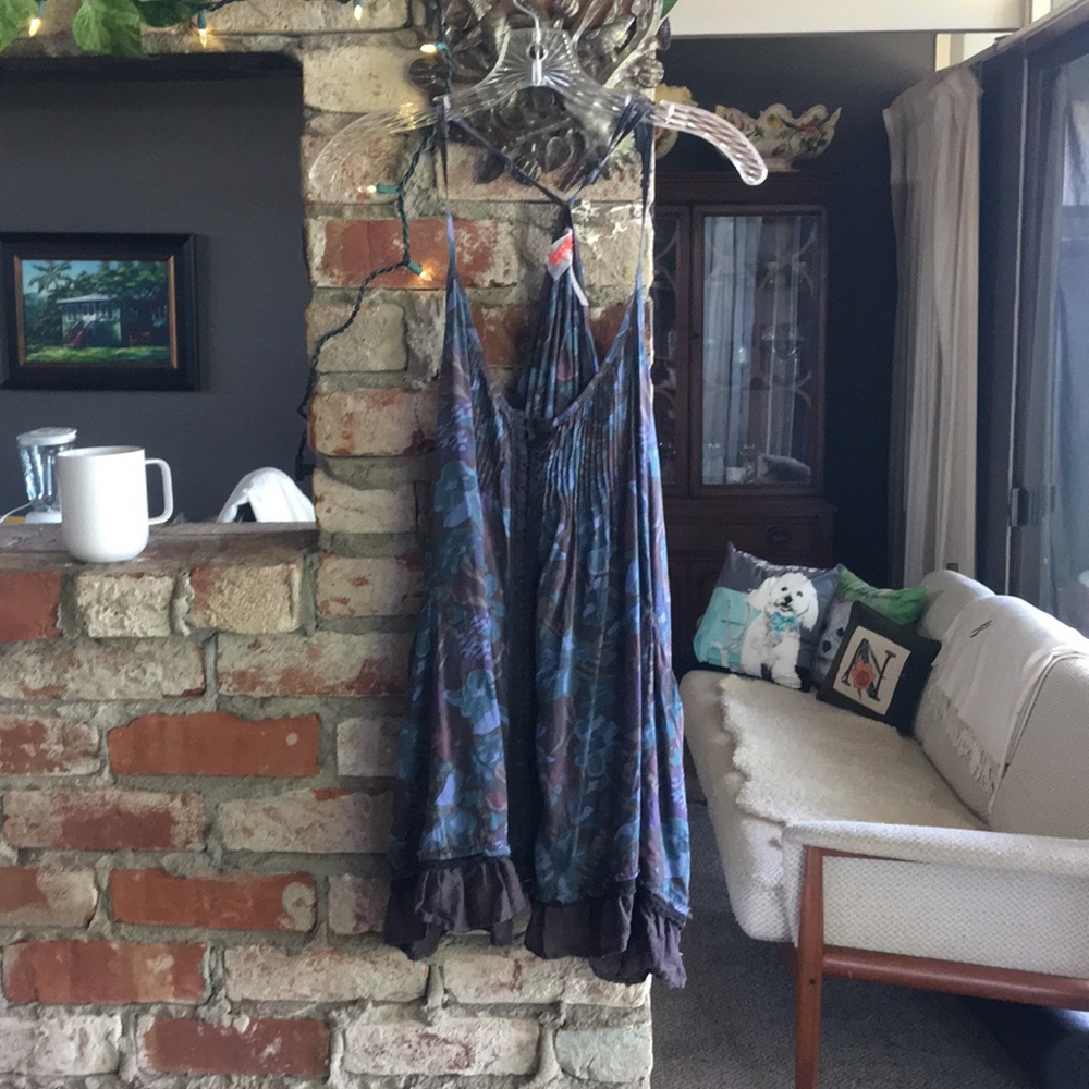 Free people top size Large